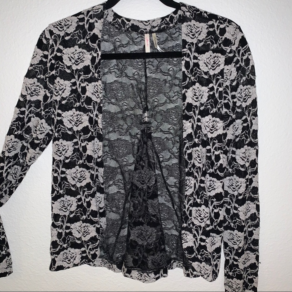 Nordstrom Frenchi Floral Black Lace Sweater Shrug